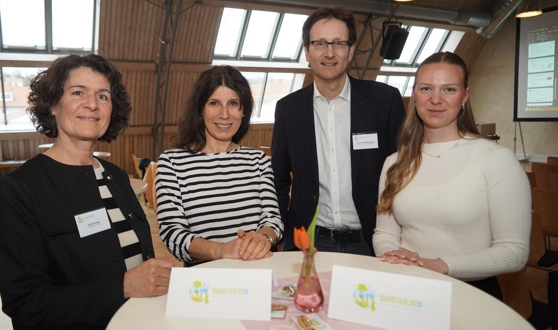 Konferenzteilnehmer: Sylke Kopp von der strategischen Sozialplanung, Dezernentin Katja Kreeb, Lucy Herb von der strateg. Sozialplanung und Jens Ridderbusch vom Statistischen Landesamt (v.li.). Fotos: Roller