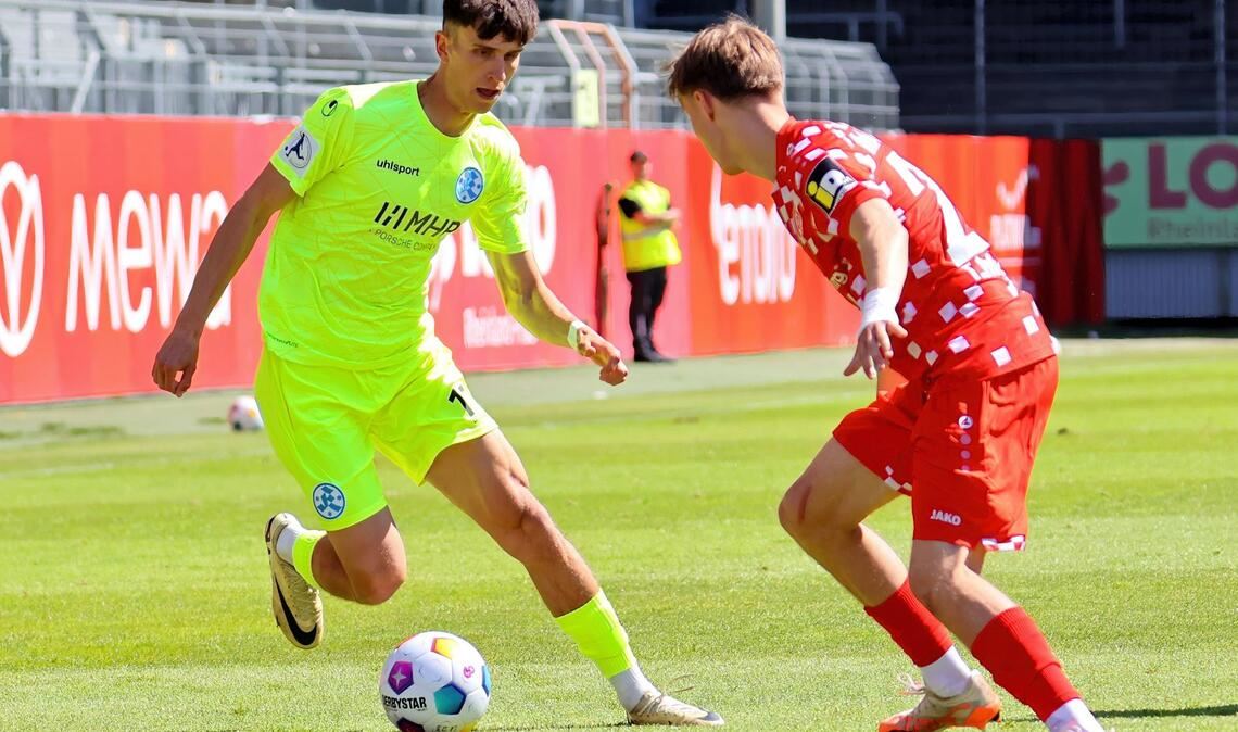 Konrad Riehle (li.) kehrt mit dem FC-Astoria Walldorf nach Degerloch zurück.