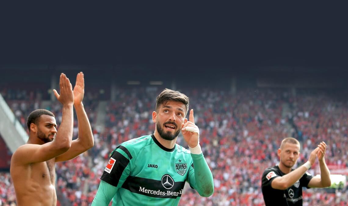 Konzentriert bleiben: Der VfB um Torhüter Fabian Bredlow (Mitte) will gegen die TSG Hoffenheim den Klassenverbleib perfekt machen.