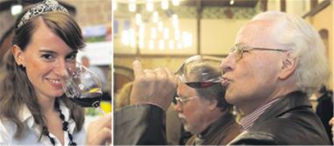 Kostproben: Die Württemberger Weinkönigin Juliane Nägele (Bild li.) genießt die Premiere der Weinmesse in Maulbronn genauso wie Norbert Poff (Bild re.) vom Badischen Weinkonvent. Fotos: Hansen