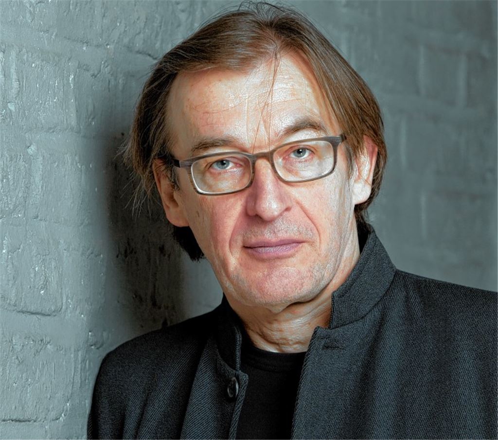 Krimiautor Wolfgang Schorlau liest am Dienstag bei Buch-Elser. Foto: Bettina Fürst-Fastré