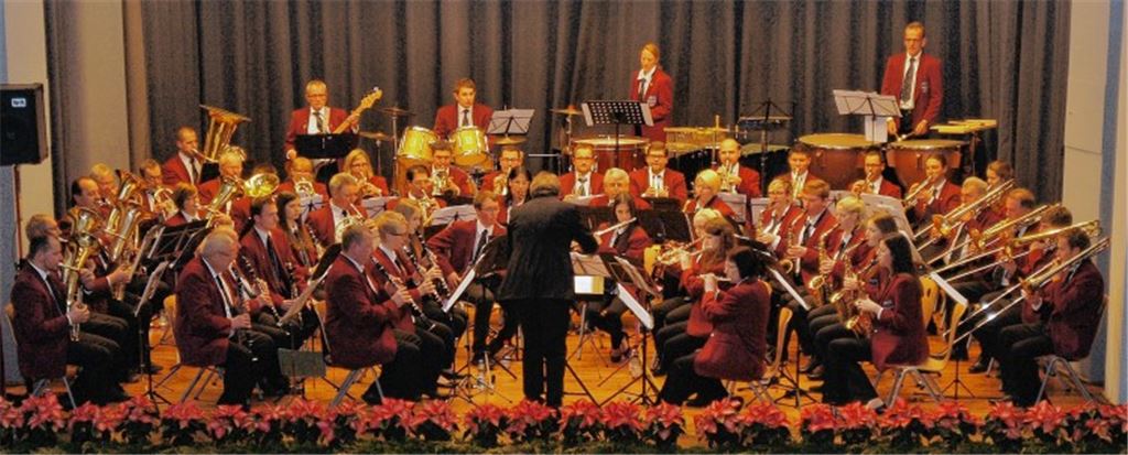 Publikum feiert die MV-Orchester