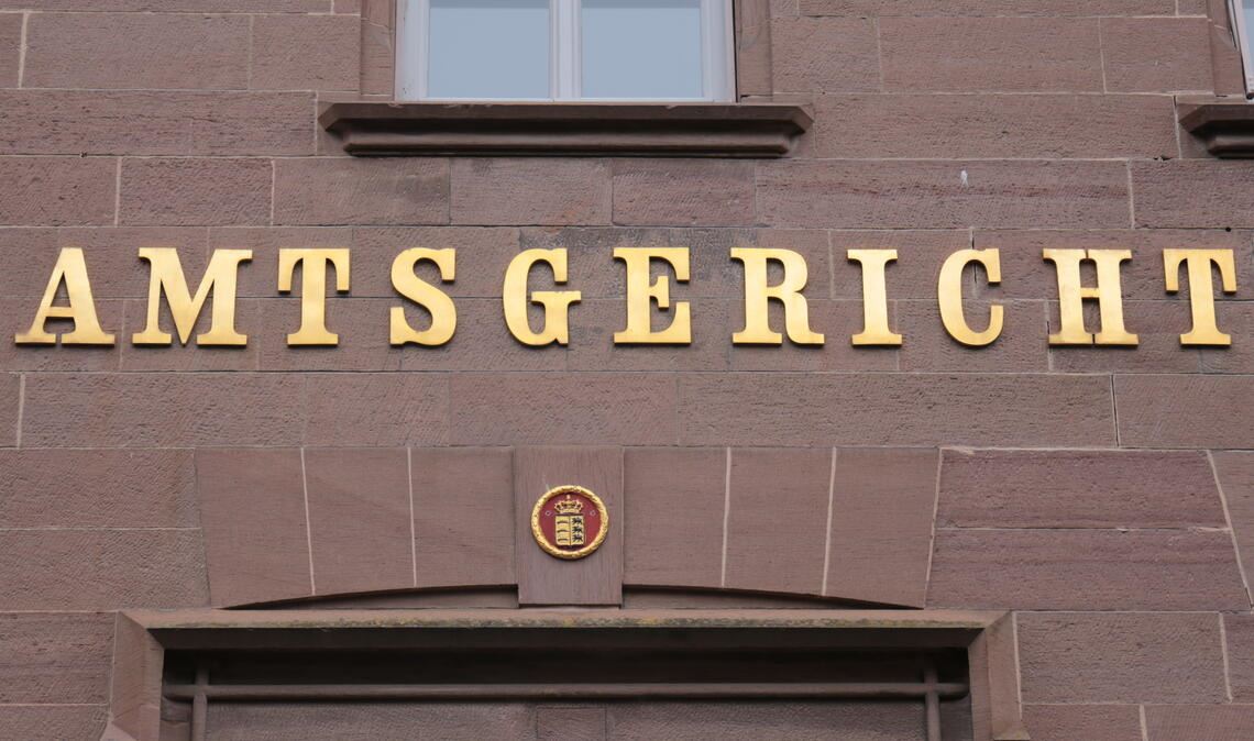 Stinkefinger und Nötigung nicht erwiesen Kurios: Prozess wegen Nötigung und Beleidigung endet so, dass alle an der Verhandlung Beteiligten zufrieden sind. Foto: Archiv