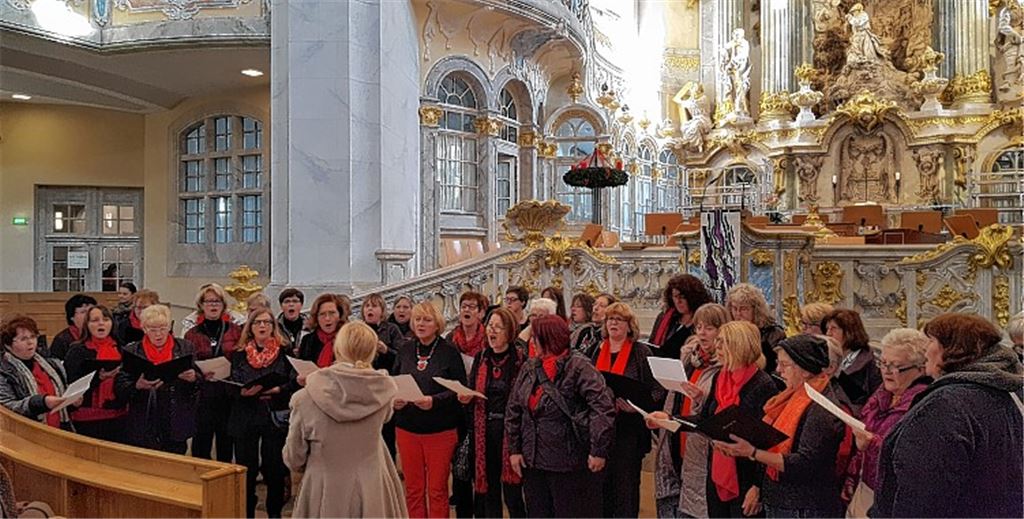 Frauenchor singt in der Frauenkirche