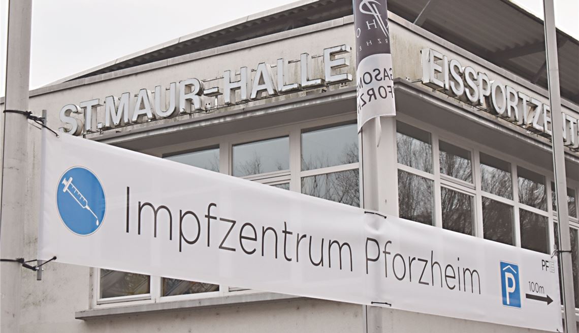 Landesweit zu wenig Impfstoff verfügbar: Der ursprünglich für Mitte Januar geplante Starttermin in den regionalen Impfzentren – im Bild die St. Maur-Halle in Pforzheim – wird sich um eine volle Woche auf den 22. Januar verschieben.Myroshnichenko