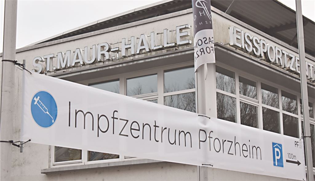 Landesweit zu wenig Impfstoff verfügbar: Der ursprünglich für Mitte Januar geplante Starttermin in den regionalen Impfzentren – im Bild die St. Maur-Halle in Pforzheim – wird sich um eine volle Woche auf den 22. Januar verschieben.Myroshnichenko