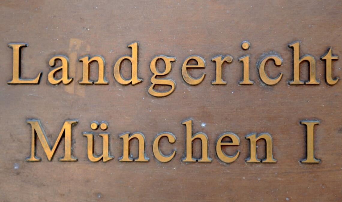 Landgericht München I steht am Justizpalast. Nach einer Festnahme wegen Vergewaltigung ist ein Beschuldigter nach nicht einmal zwei Monaten aus der Untersuchungshaft freigekommen - und soll wieder vergewaltigt haben (Symbolfoto).