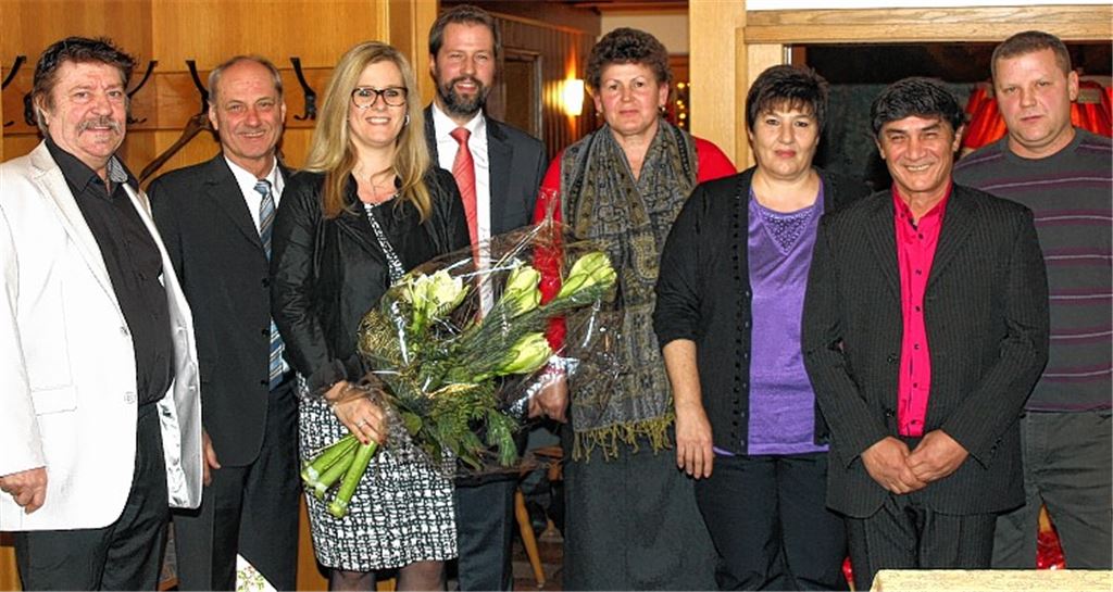 Langjährige Mitarbeiter wurden beim Präzisionsdrehteile-Hersteller Geissel von der Geschäftsleitung mit Peter, Vanessa und Marc Seidel (ab 2.v.li.) geehrt.Foto: Kollros