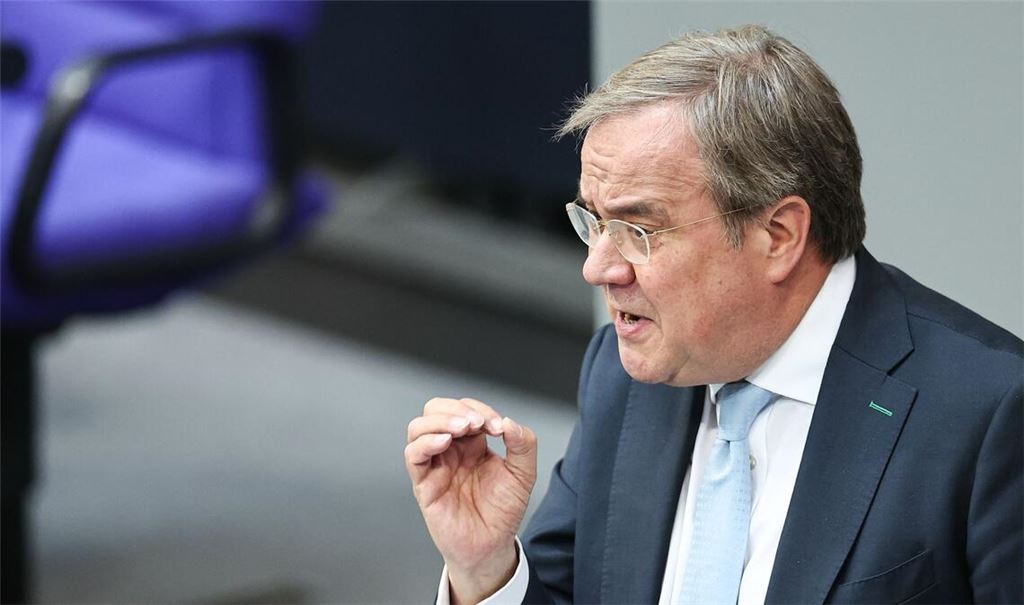 Laschet dämpft die Erwartungen an die Gespräche mit Frankreich über einen europäischen Atomschirm. (Archivfoto)