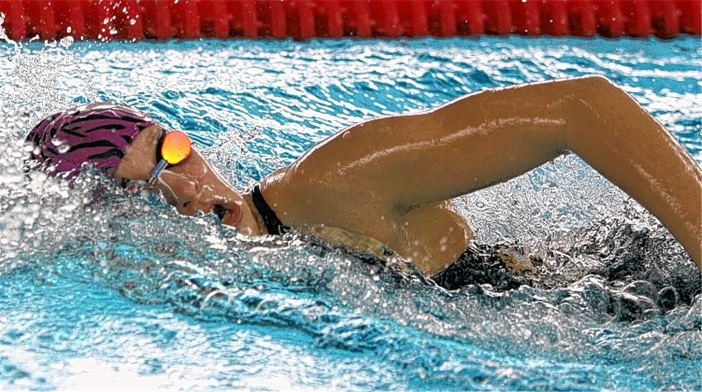 Laura Heeb von den Wasserfreunden Mühlacker schwimmt für die SG Neckar/Enz ein starkes Rennen über 50 Meter Freistil. Fotos: Eigner