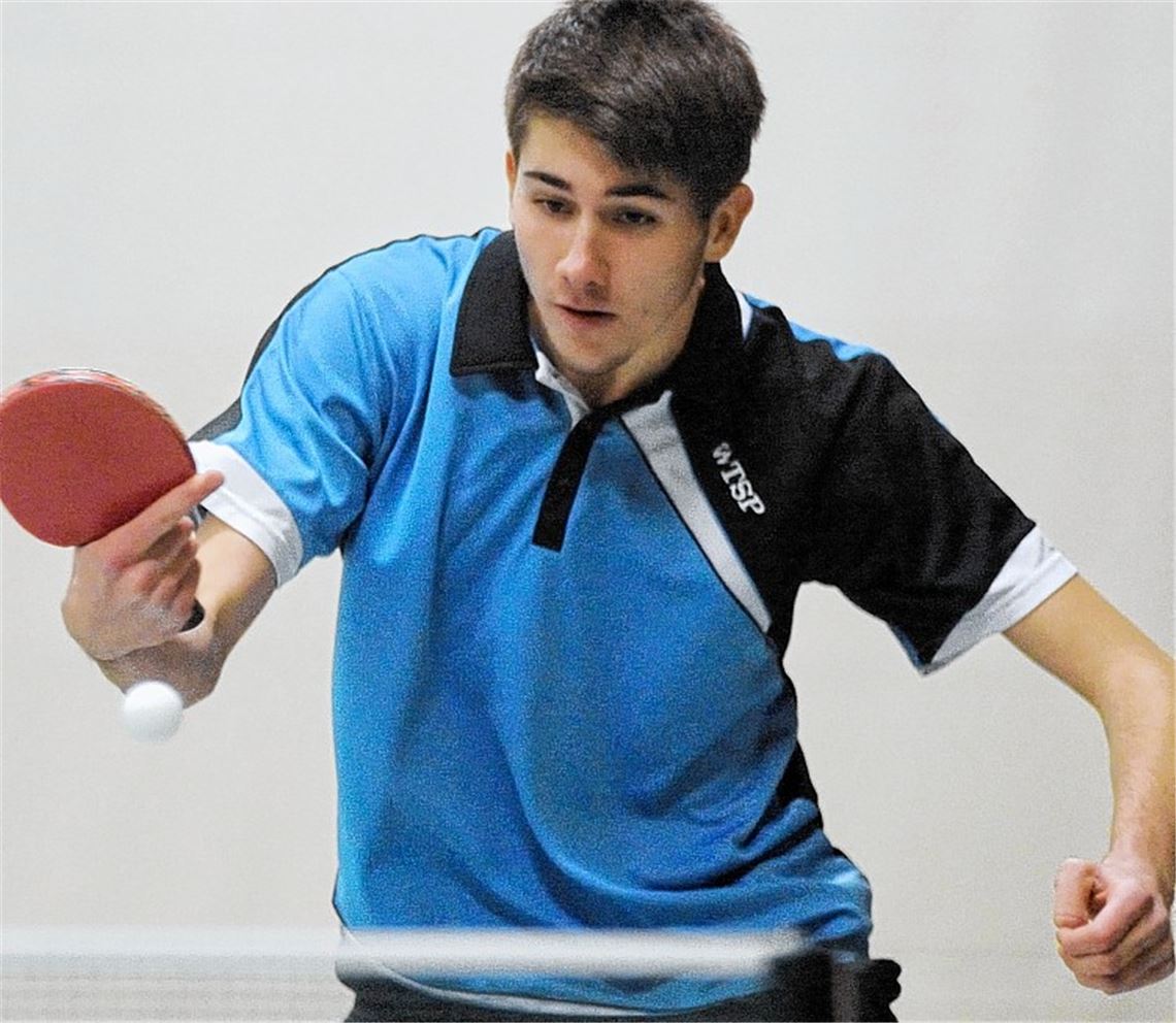 Laurin Zemmrich spielt als Nummer eins des SVIllingen stark auf. Foto: Fotomoment