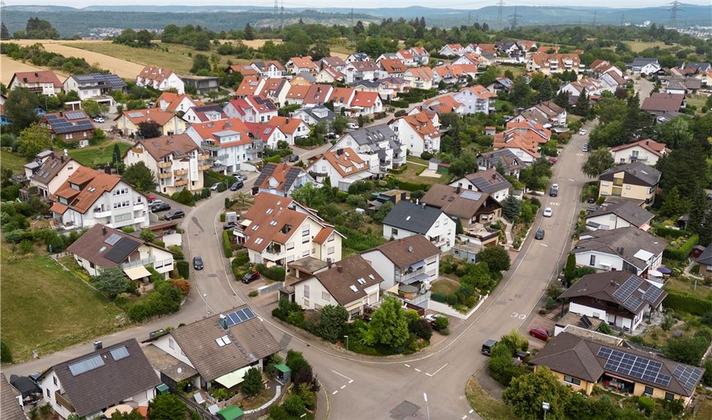 Laut Bodenrichtwertkarte ein teures Pflaster: die Höhenlagen in Enzberg. Foto: Fotomoment
