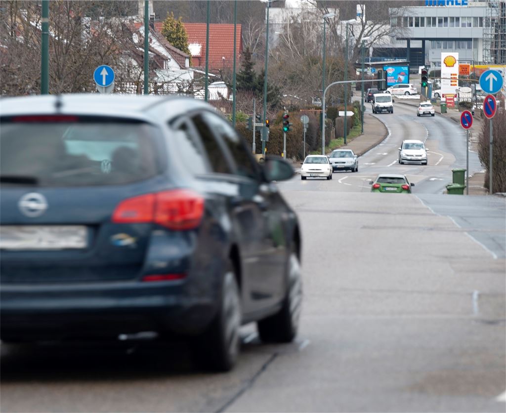 Laut Stadtverwaltung halten sich auf der Lienzinger Straße in Mühlacker die meisten Autofahrer an die Regeln.Fotomoment