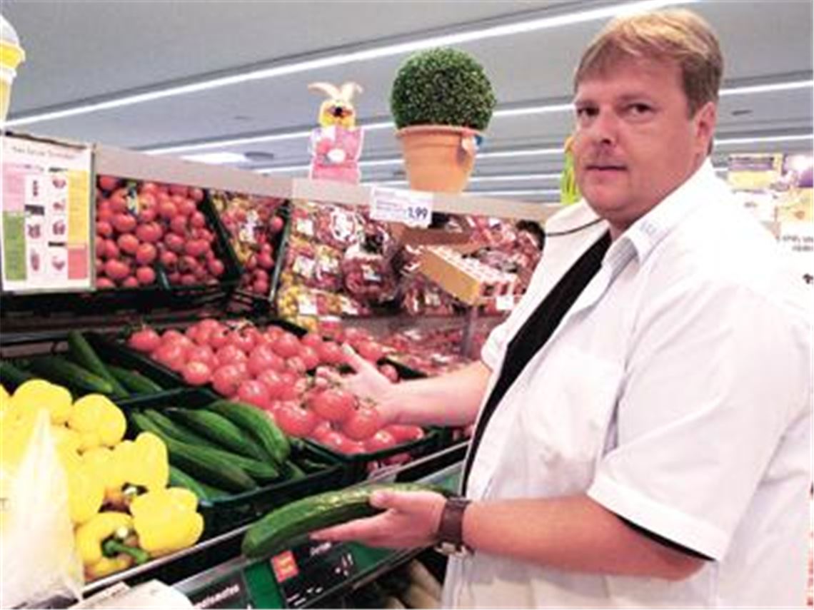 Legt großen Wert auf regionale Produkte: Martin Schelske vom Edeka-Markt in Mühlacker hat bislang keine große Verunsicherung bei den Verbrauchern festgestellt.
Foto: Franz