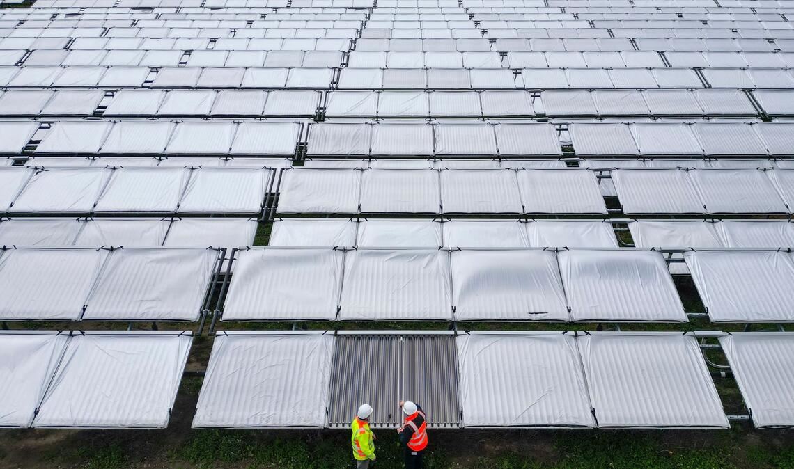 Leipzig-Lausen: Deutschlands größte Solarthermieanlage im Check durch Projektleiter.