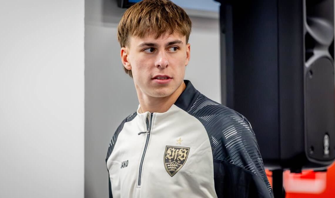 Leo Sauer (Note 3): Kam nach 70 Minuten für Chris Führich in die Partie. In seiner Geburtsstadt Bratislava konnte sich der Slowene im VfB-Dress ein paar Mal auf dem linken Flügel in Szene setzen. Entscheidendes sprang nicht heraus.
