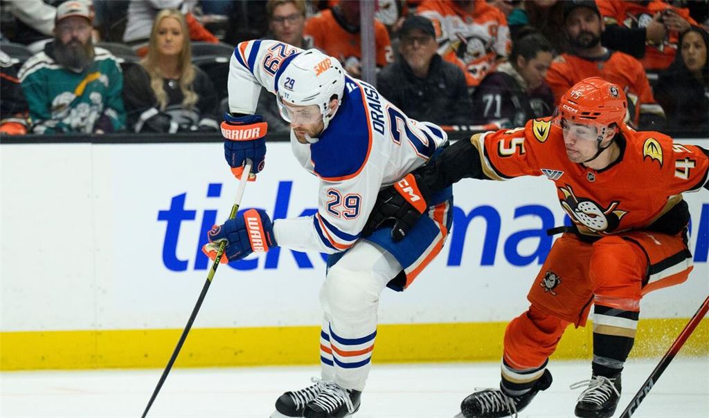Leon Draisaitl konnte das Playoff-Aus der Edmonton Oilers erst einmal abwenden. (Archivfoto)