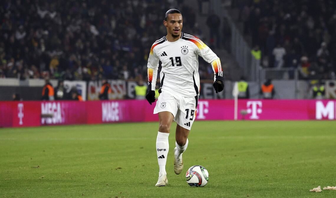 Leroy Sané (Note 4,5): Für viele bleibt der Außenstürmer eine Wundertüte. Doch der Bundestrainer vertraut Leroy Sané. Versuchte es mit energischen Antritten und fiel am meisten bei einer verunglückten Abwehraktion auf (52.). Machte nach einer guten Stunde Platz für Lennart Karl.