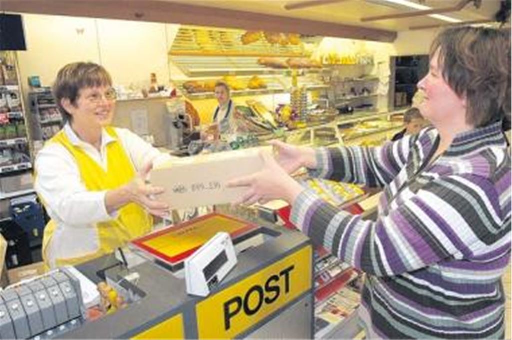 Letzter Tag: Die bisherige Postagentur in der Bäckerei Schmid ist künftig nur noch ein Verkaufsshop. Archivfoto: Fotomoment