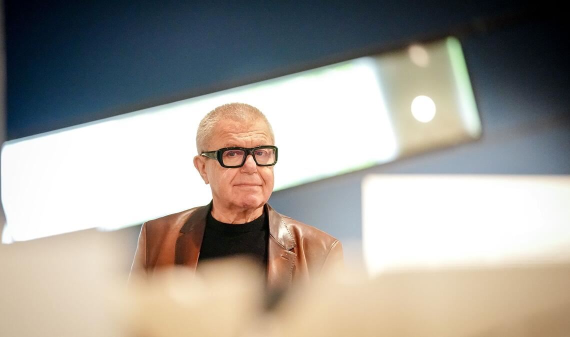 Libeskind: Menschen müssen die Demokratie verteidigen.