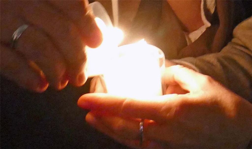 Lichtermeer in Mühlacker ist von den Veranstaltern als ein Signal für Demokratie und Zusammenhalt gedacht. Symbolfoto: Archiv