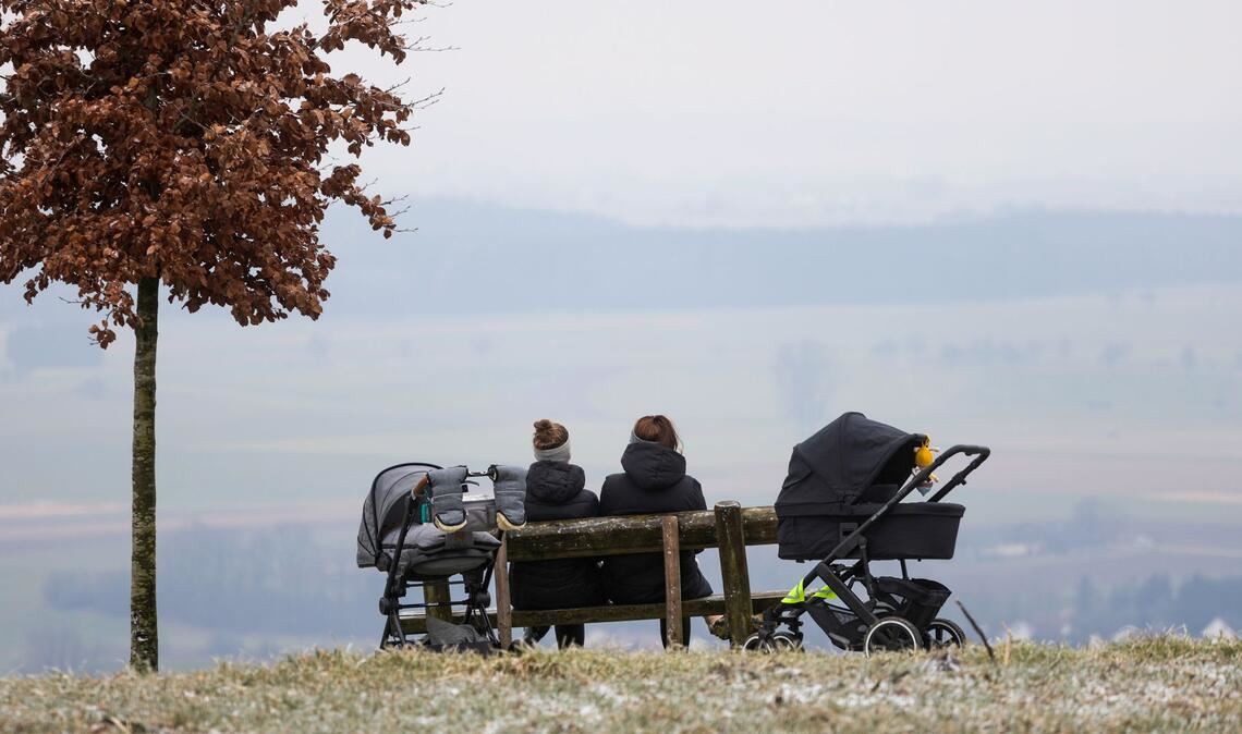 Lieber Kinder statt Karriere? Forscher haben das Rollenbild junger Frauen untersucht (Symbolbild).