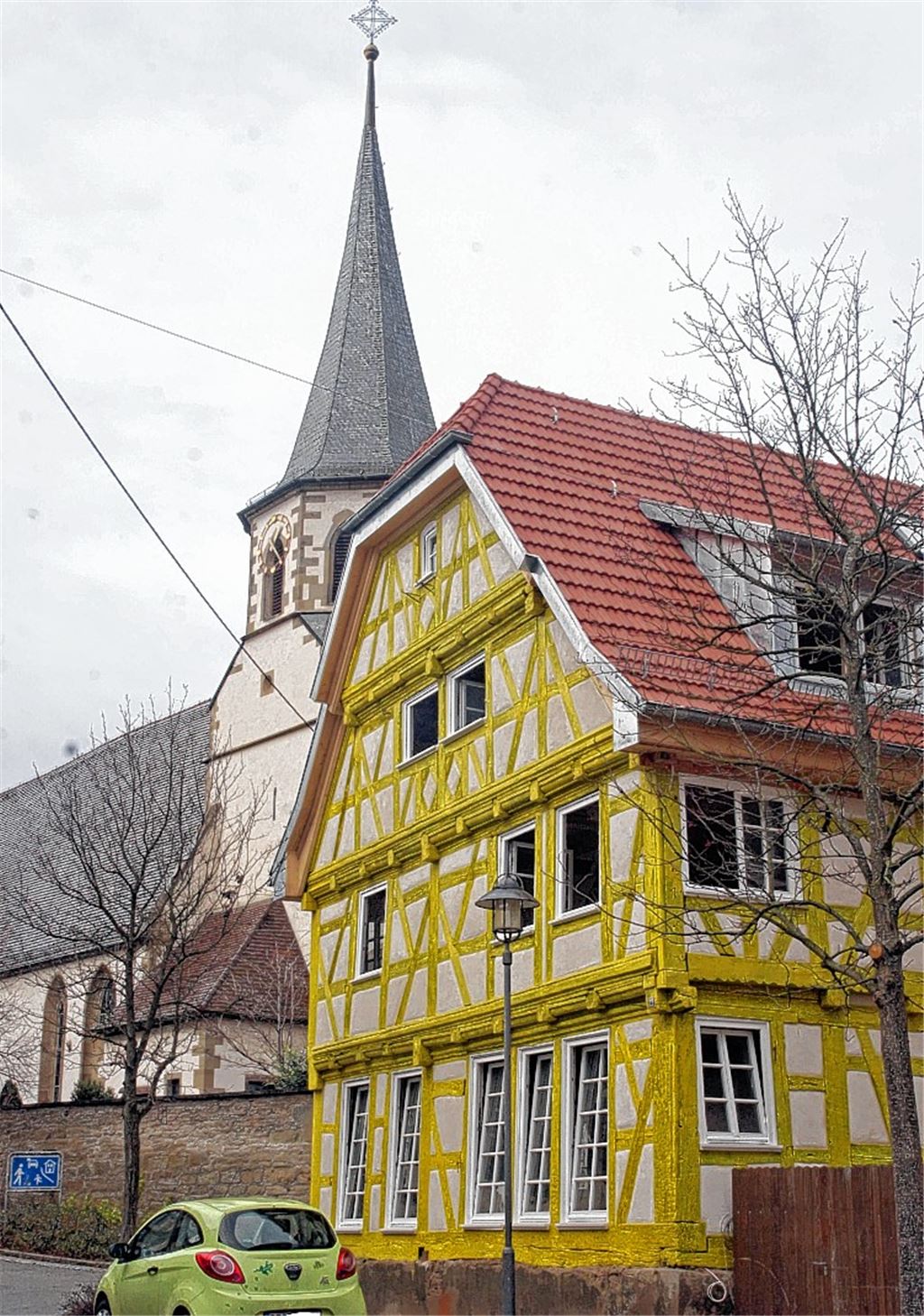 Liebevoll saniert: das Gebäude Kirchstraße 22 im alten Ortskern von Illingen. Foto: Goertz