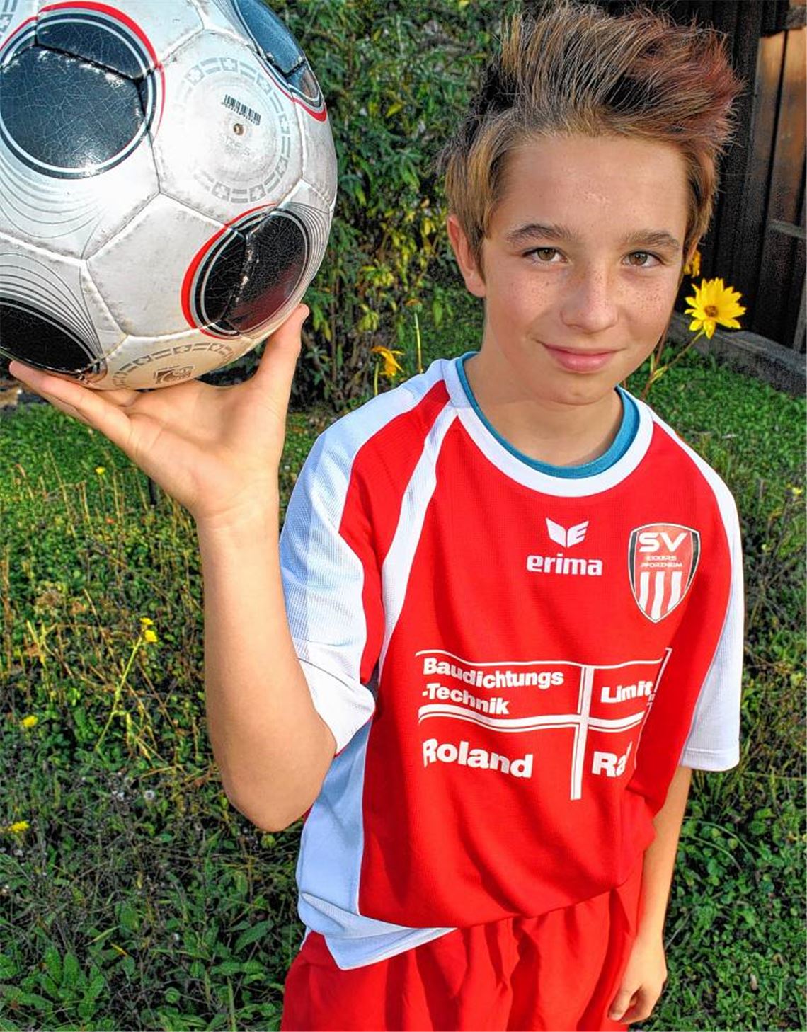 Liebt das runde Leder: Maik Tauchmann gibt bei den Kickers Pforzheim in der Landesliga Mittelbaden auf der Außenbahn Vollgas. 