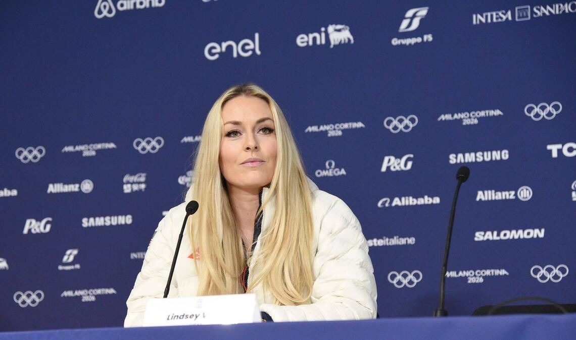Lindsey Vonn hat sich das Kreuzband gerissen, will aber in der Olympia-Abfahrt starten.