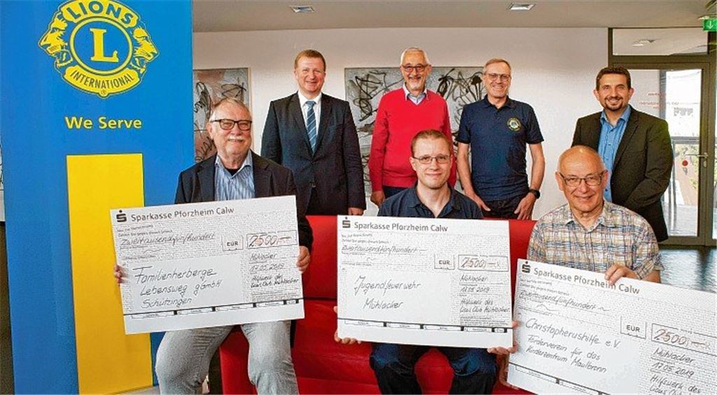 Lions-Kalender hilft dreifach