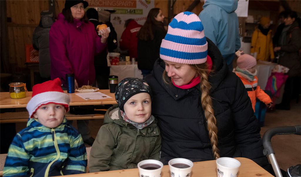 Lisette Schrodt besucht mit ihren Kindern das Fest. Foto: Fotomoment