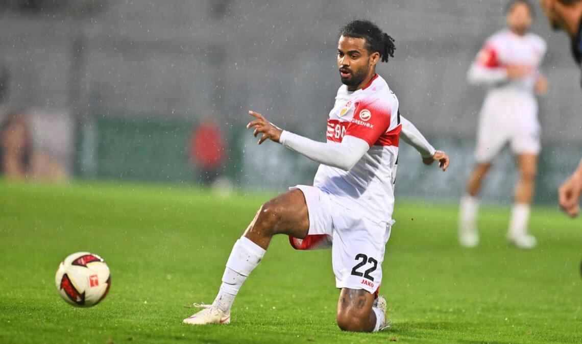 Lorenz Assignon (Note 2,5): Kam in der 52. Minute für den angeschlagenen Vagnoman als rechter Außenverteidiger ins Spiel und schaltete sich immer wieder mit nach vorne ein. Wie bei einer gefährlichen Flanke in der 66. Minute.