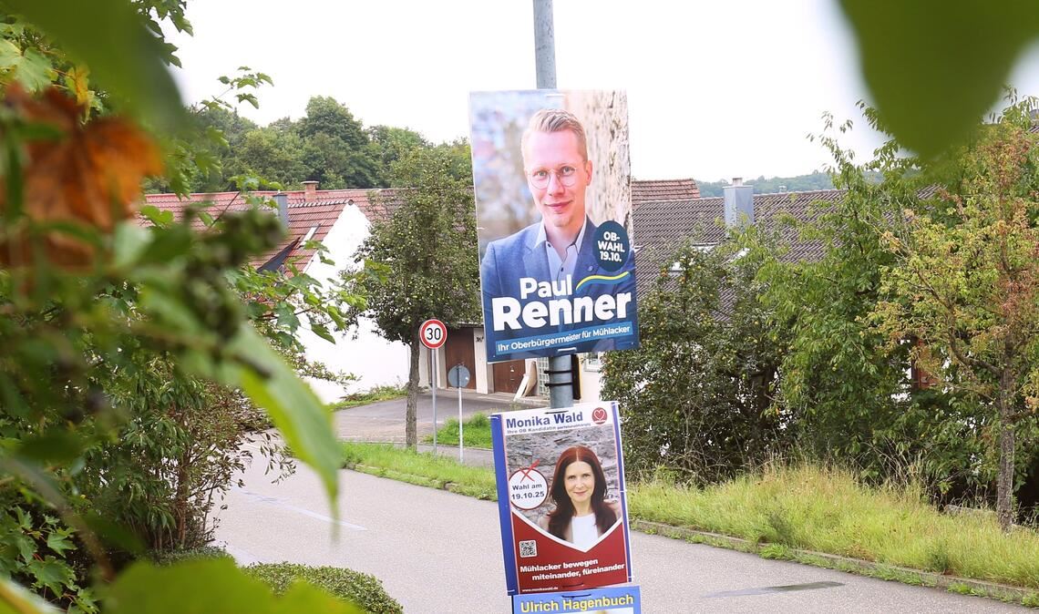 OB-Wahl: „Es ehrt mich, aber: Nein!“ Los geht es: Seit Samstag ist der OB-Wahlkampf in und um Mühlacker auch auf Plakaten präsent. Foto: Schüller