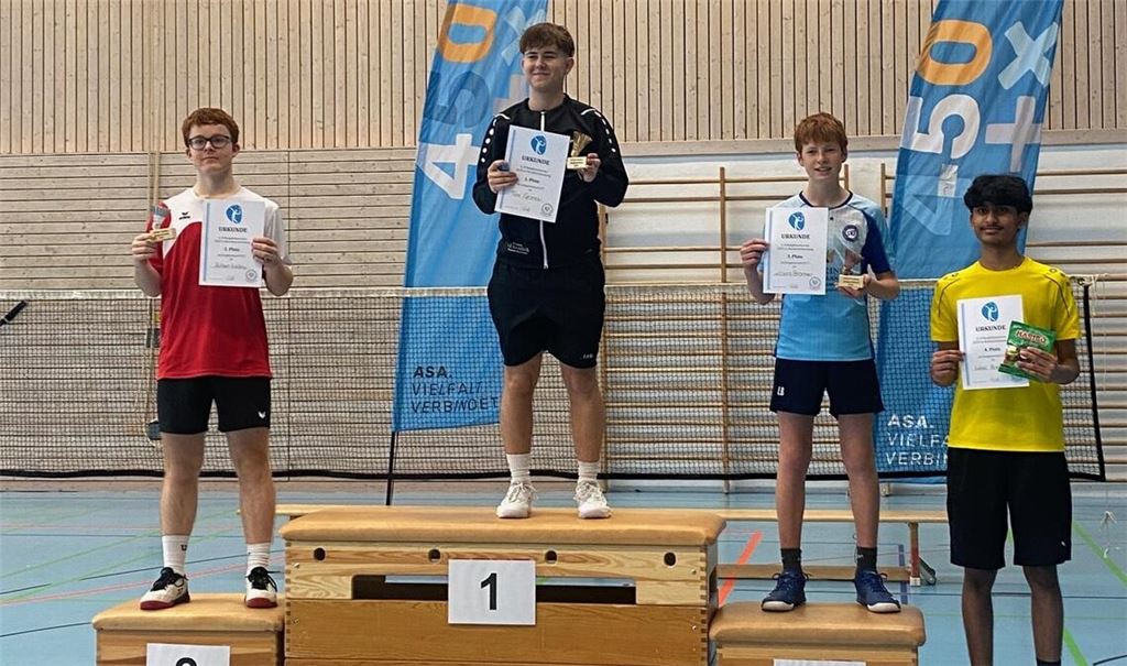 Louis Bronner (2.v.re.) holt Bronze. Fotos: privat