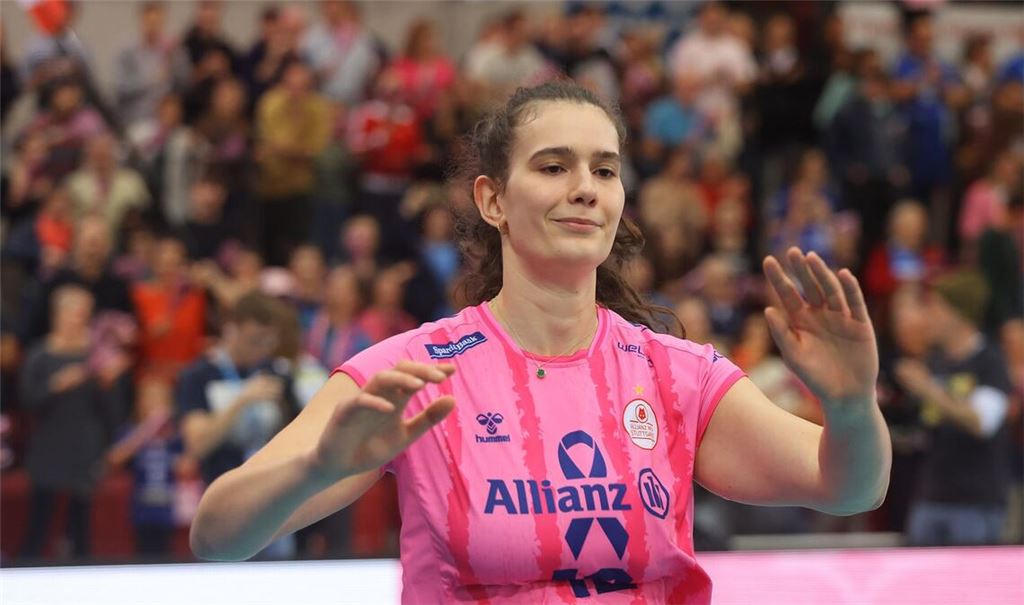 Lucia Varela mit einer starken Aufschlagserie