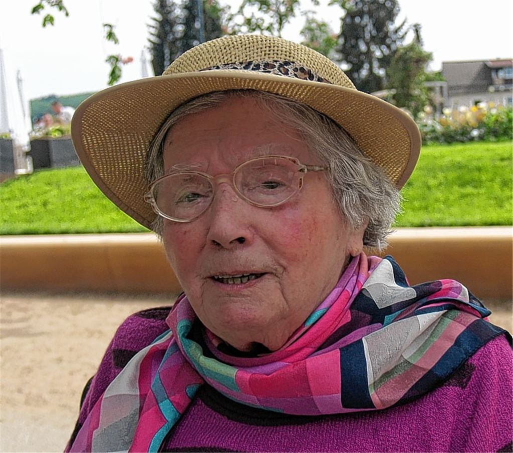 Luise Burkhardt auf der Gartenschau.
