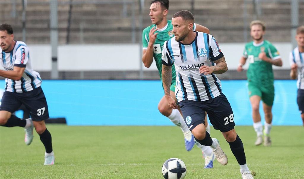 Lukas Kiefer: Antreiber und Arbeitsbiene im Kickers-Mittelfeld