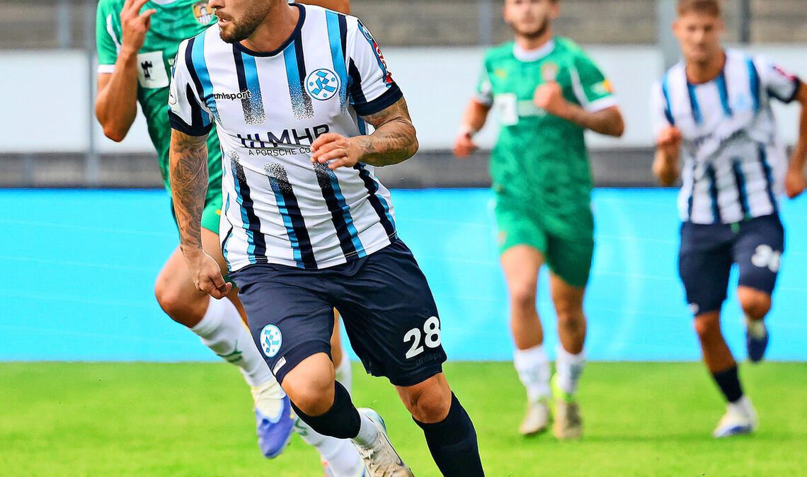 „Basics sind nicht verhandelbar“ Lukas Kiefer: Antreiber und Arbeitsbiene im Kickers-Mittelfeld