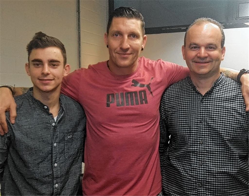 Zwei Linksaußen unter sich