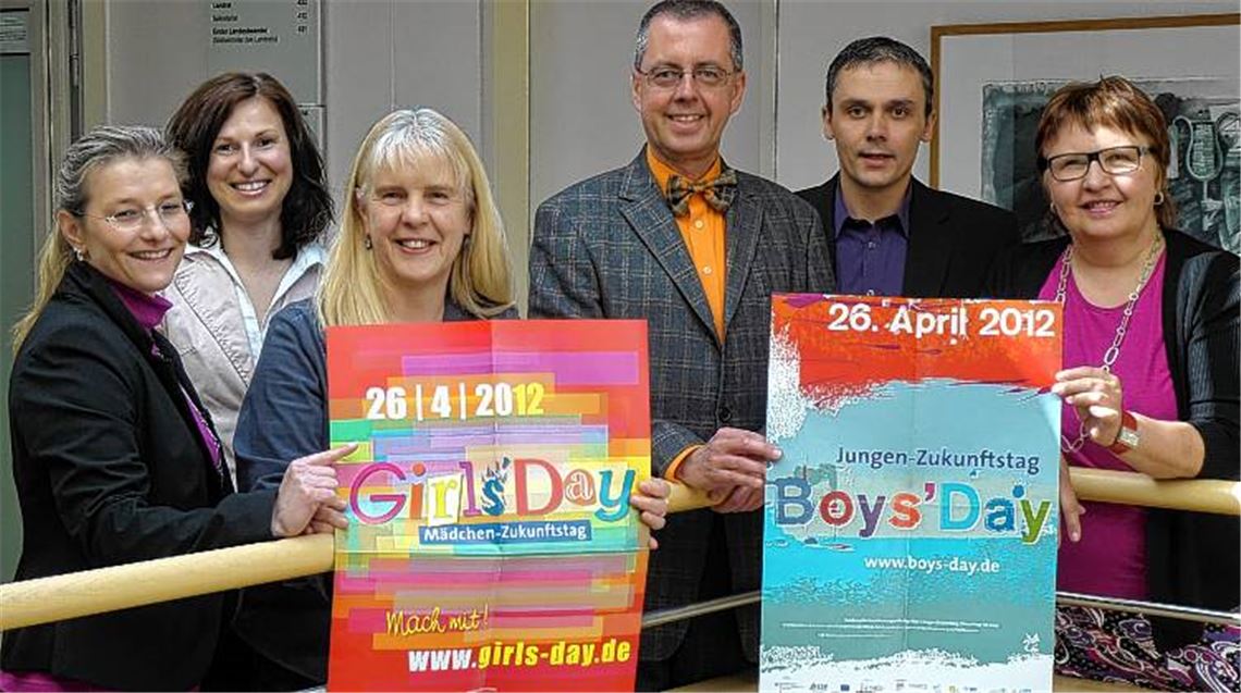 Machen sich für den „Girls’ und Boys’ Day“ stark (v.li.): Miriam Mayer, Kerstin Monasso, Martina Klöpfer, Wolfgang Herz, Michael Fink und Barbara Jeske. Foto: Roth