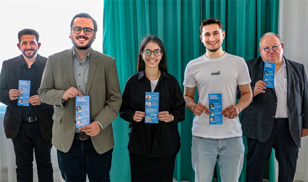 Machen sich für mehr Vielfalt im Gemeinderat und Kreistag stark: Hasan Özer (v.li.), Enes Oduncu, Sara Cevik, Enes Işgören und Günter Bächle. Foto: Deeg