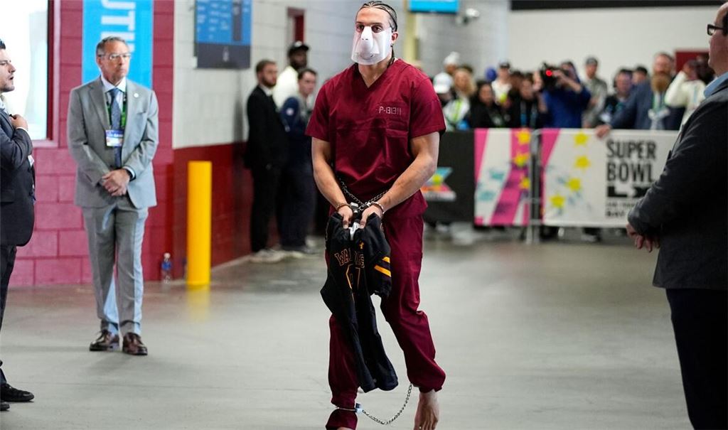 Mack Hollins vor dem Super Bowl 60. in Santa Clara.