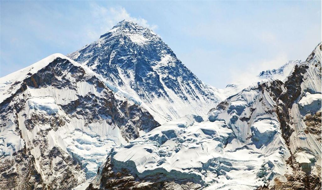Mächtig schicksalsträchtig: Der Mount Everest, höchster Berg der Erde