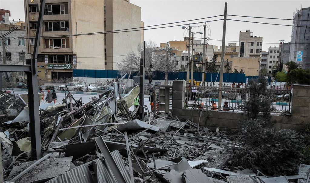 Man werde den Iran zurück in die Steinzeit versetzen, sagte Trump in einer Rede an die Nation.