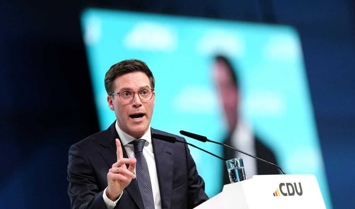 Manuel Hagel bei seiner Rede auf dem Bundesparteitag der CDU in Stuttgart