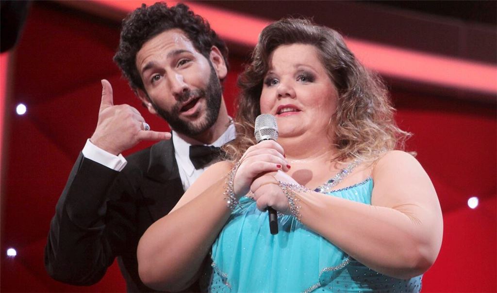 Manuela Wisbeck verlässt nach 16 Jahren die ZDF-Serie "Notruf Hafenkante". Warum die Schauspielerin gehen muss und wie es für sie weitergeht.