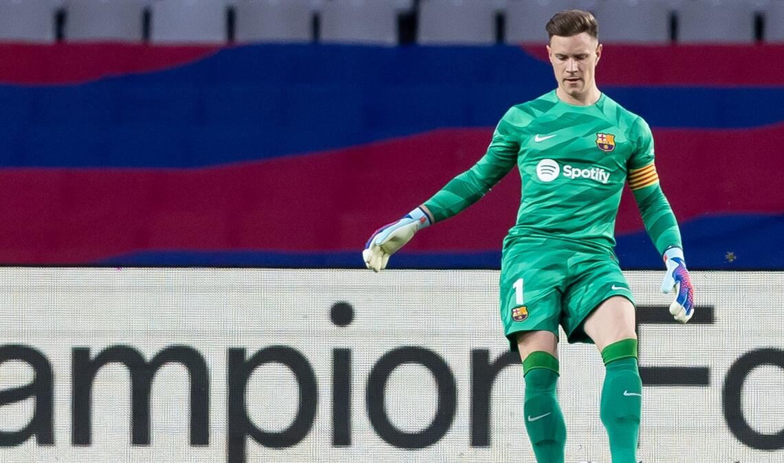 Entspannung im Streit mit Barça: Ter Stegen wieder Kapitän Marc-André ter Stegen hat nach seiner Rückenoperation faktisch den Weg für den Einsatz seines Konkurrenten Joan García beim FC Barcelona freigemacht.