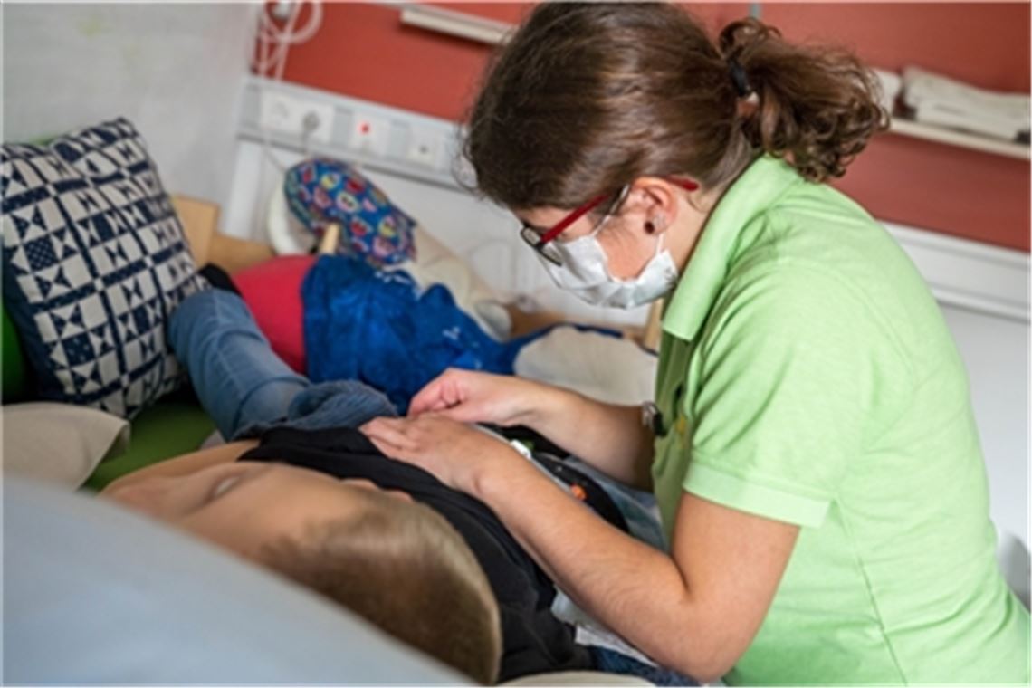 Familienherberge Lebensweg: Jeder Gast ist anders Marius kommt von Anfang an mit seinen Eltern und seiner ebenfalls behinderten Schwester in die Familienherberge. Foto: Recken