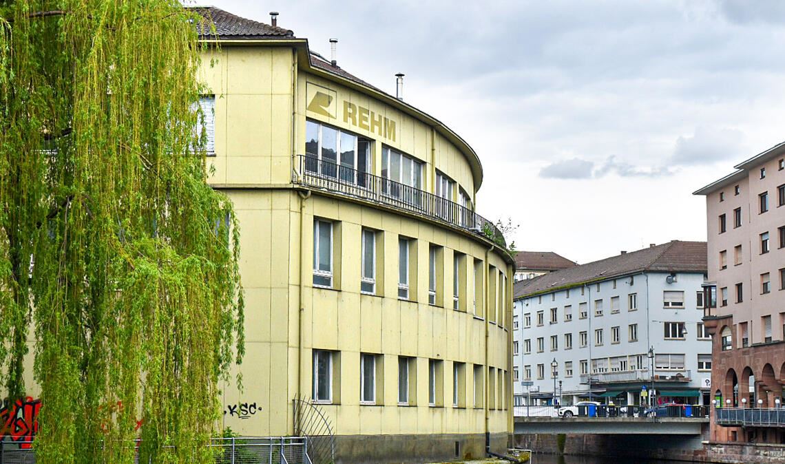 Markantes Objekt: das Gebäude der früheren Firma Rehm. Foto: Myroshnichenko