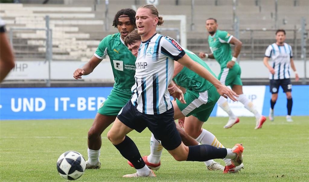 Marlon Faß ist ein durchsetzungsstarker Strafraumstürmer.